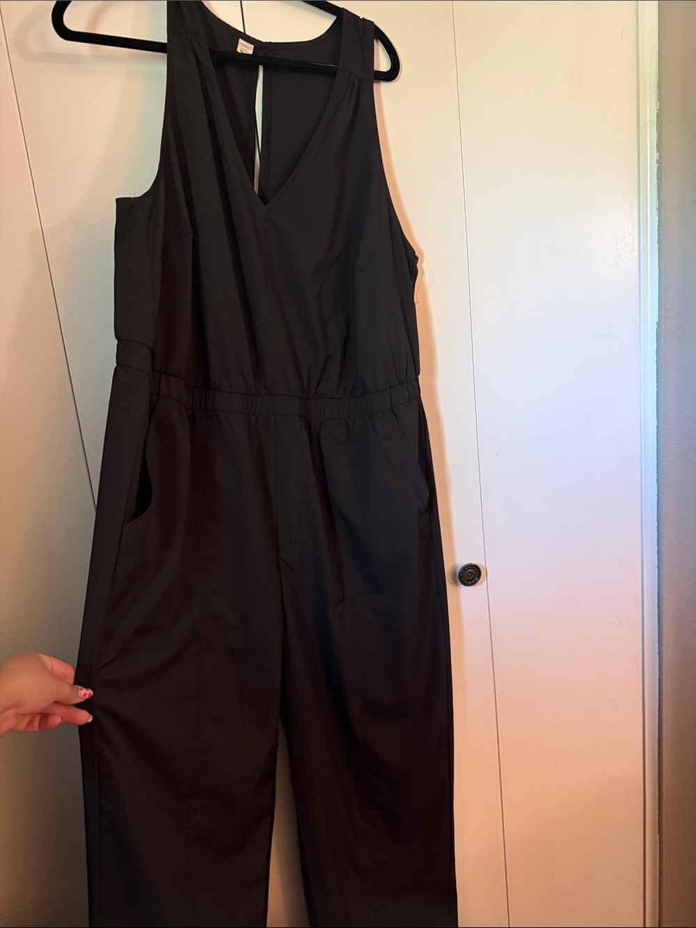 NWOT Old Navy Black Sleeveless V-Neck Jumpsuit